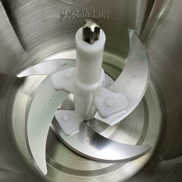 Многофункциональная мясорубка Meat grinder-1888 (2 скорости, 4 ножа, металлическая чаша 2 л). Молния